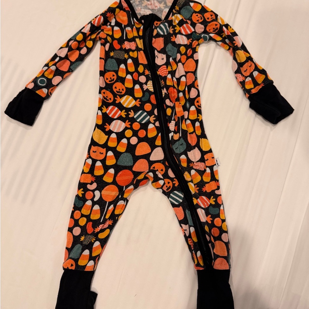 Halloween Little Sleepies 3-6 Month - Picture 2 of 5